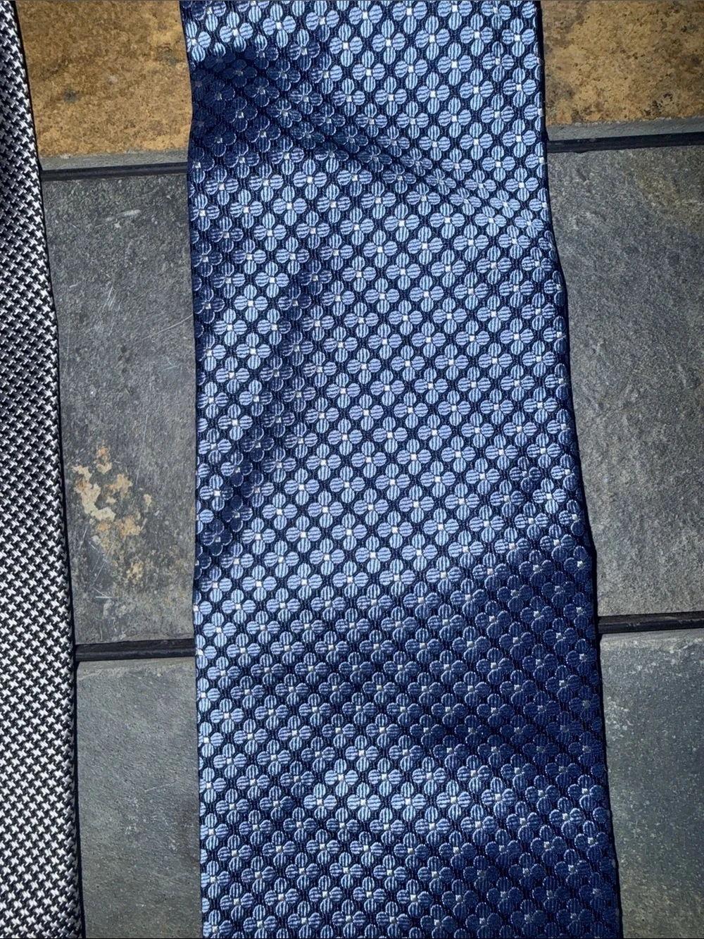 Jos A Bank Executive Collection Silk Tie Bundle Rust Silver Blue Geometric 3pc